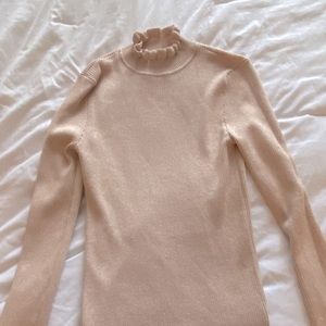 Express long sleeve pale pink shirt. Size M. Excellent condition